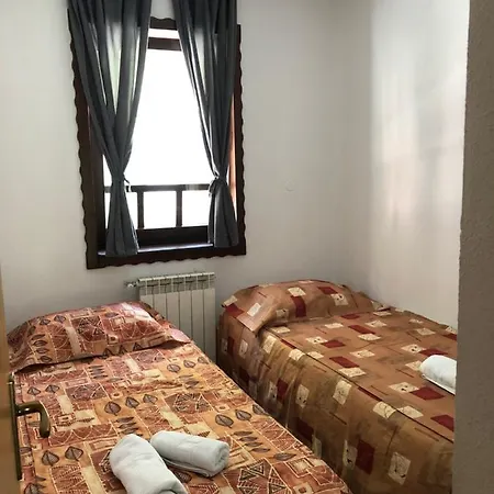 View * フォイニツァ